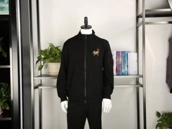 广州服装服饰批发新趋势 国内品牌休闲男装女装尾货市场深度解析